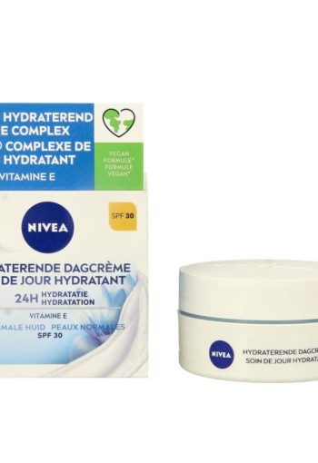Nivea Essentials hydraterende dagcreme normal huid SPF30 (50 Milliliter)