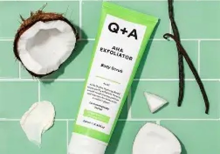 Q+A AHA Exfoliator Body Scrub 250 ML