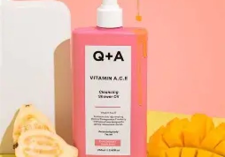 Q+A Vitamin A.C.E Cleansing Shower Oil 250 ML