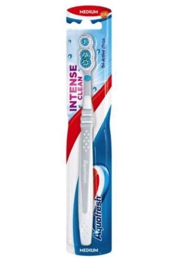 Aquafresh Tandenborstel Intense Clean Medium 1st