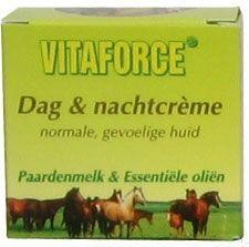 Vitaforce Paardenmelk dag / nachtcreme (50 Milliliter)